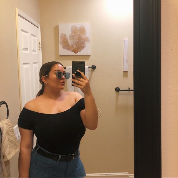 Meet your Posher, Julia - Picture 1 of 1